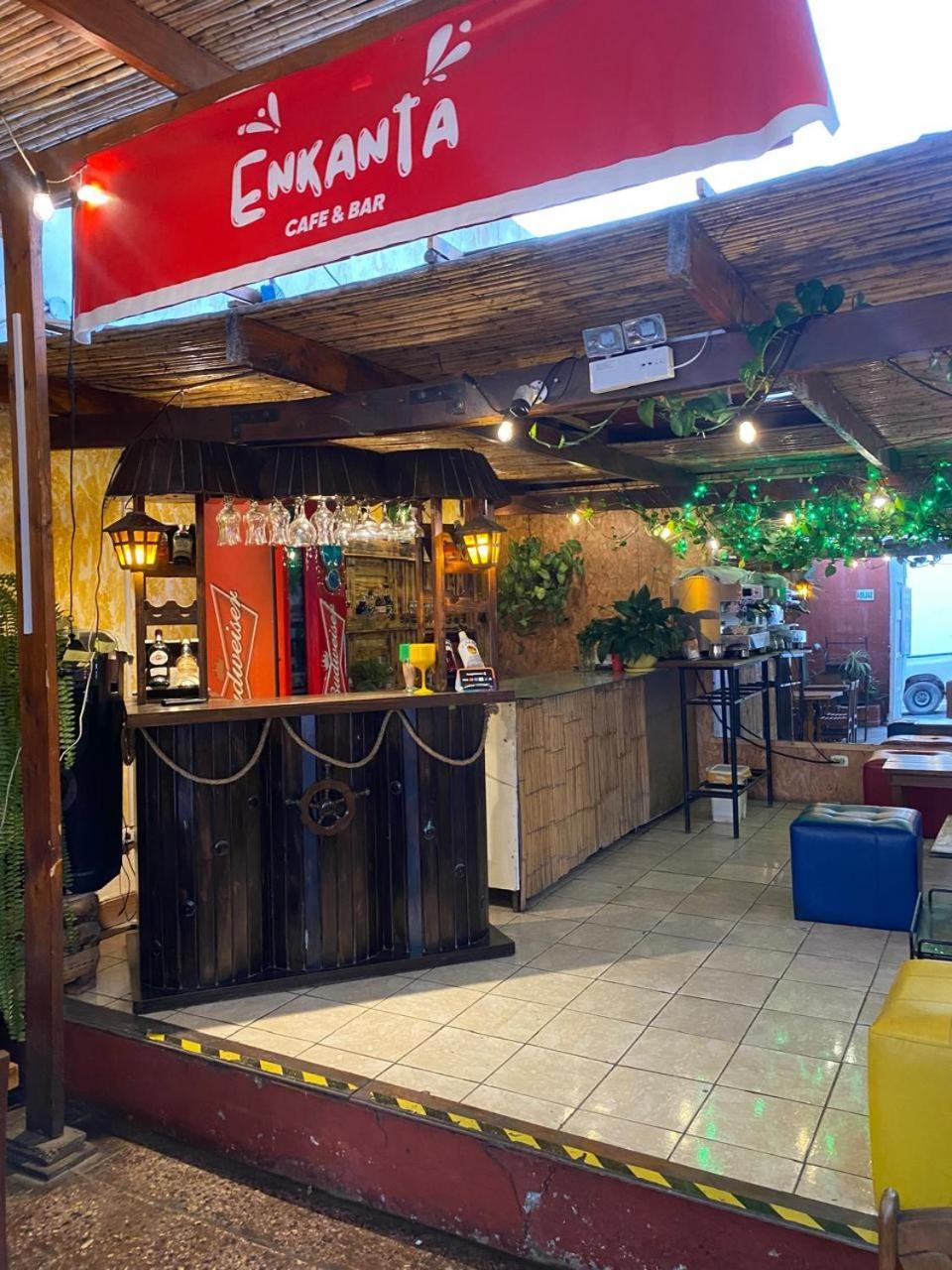 Enkanta Guest House Trujillo Exterior photo